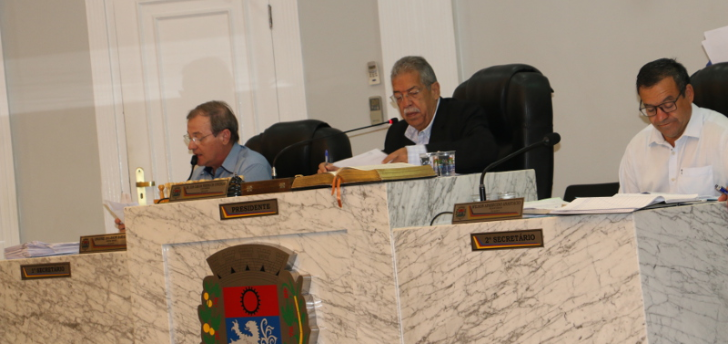 Câmara de Catanduva discute supostas irregularidades em projeto habitacional