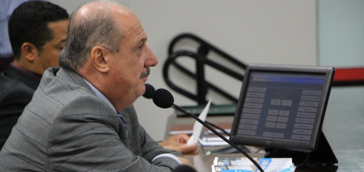 Câmara aprova exigência de lista a parte de 'apadrinhados'
