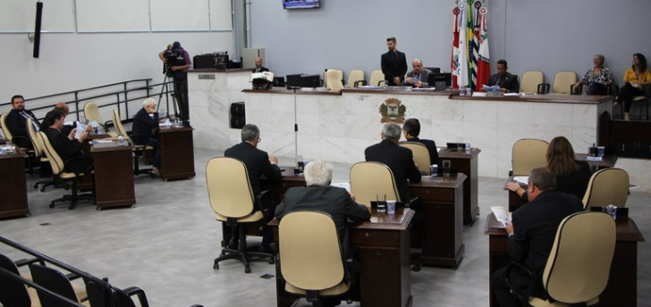 Sessão “limpa pauta” de Rio Preto vota 42 itens
