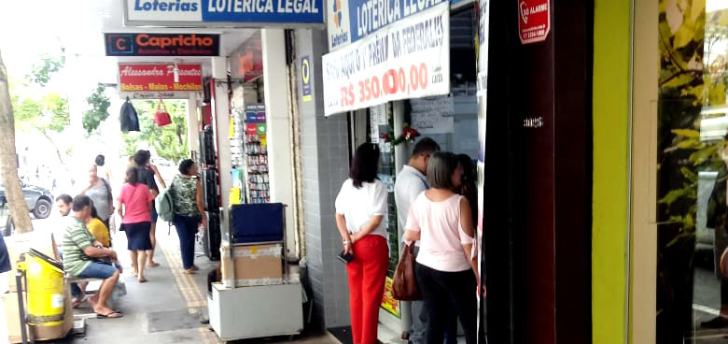 Mega da Virada sorteia R$ 300 milhões nesta terça