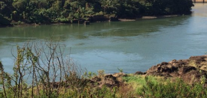 Bombeiros fazem buscas por homem que desapareceu no Rio Grande em Icém