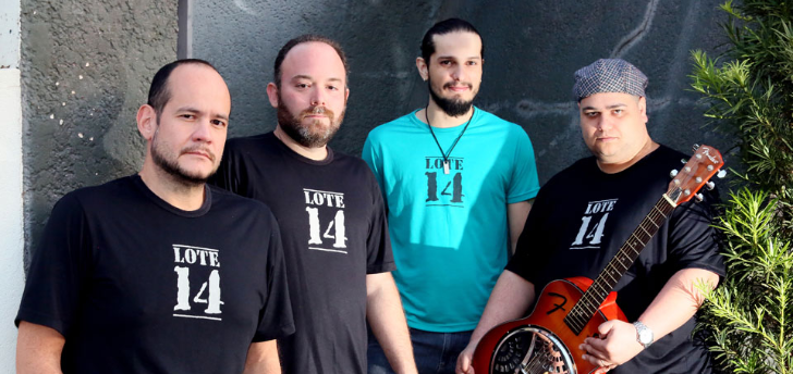 Banda faz show em homenagem aos 35 anos do primeiro disco do Legião Urbana