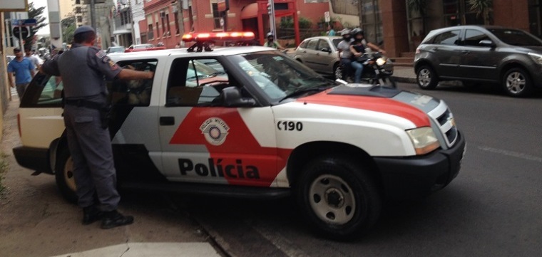 Traficante é preso no Jardim Arroyo com 117 pinos de cocaína