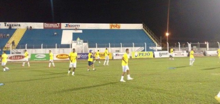 Fernandópolis busca a reação na série B em casa nesta sexta