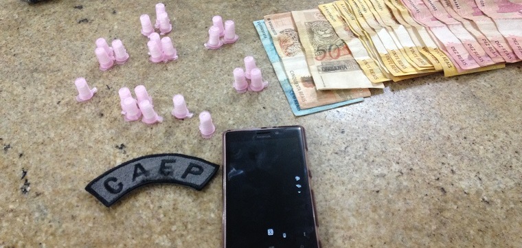 Jovem é apreendido traficando perto de centro de recuperação