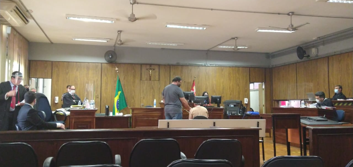 Júri condena a 27 e 21 anos de prisão assassinos de Thui Seba
