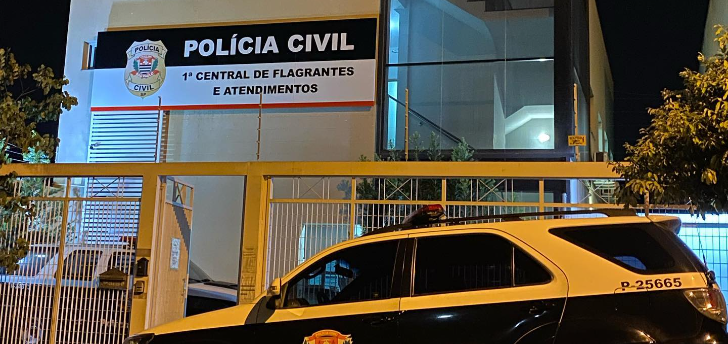 Advogado é preso após fugir de abordagem e desacatar delegado 
