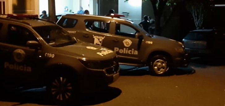Empresário faz sargento aposentado refém e atira contra pms do Baep