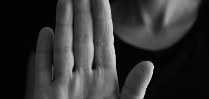 Mais de 900 casos de violência contra a mulher são registrados em 2020