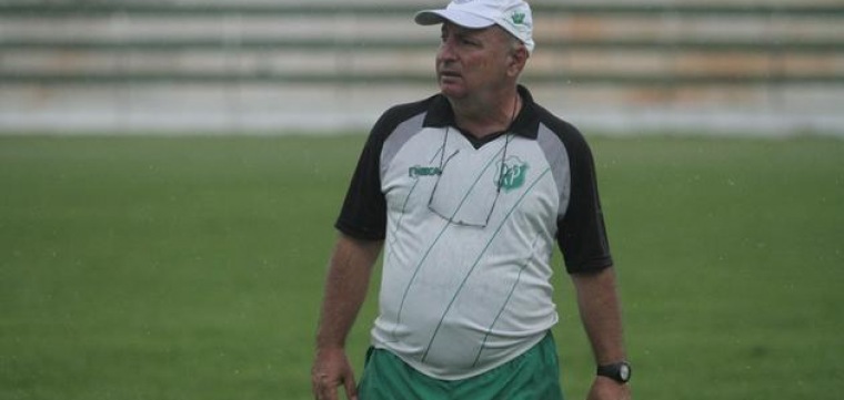 Carlos Rossi é demitido e não é mais o treinador do Rio Preto