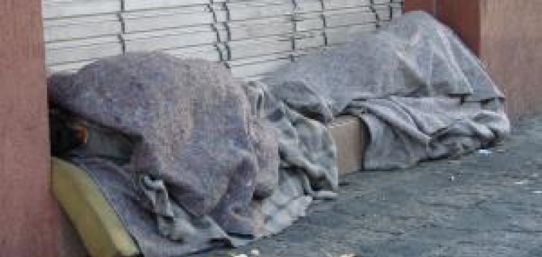 Mesmo com força tarefa, moradores de rua seguem esquecidos