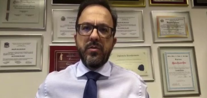 Juiz cobra pais sobre participação de alunos em atividades escolares
