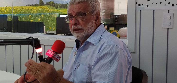 Rillo promete demitir 70% de apadrinhados e pagar bolsa de R$100 a estudantes