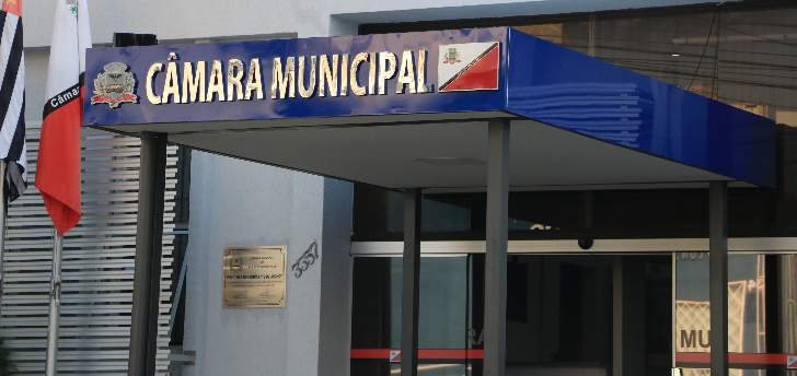 Apesar de novos nomes, especialista não vê renovação na Câmara