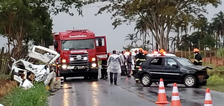 Acidente provoca morte de três pessoas entre General Salgado e Nova Castilho