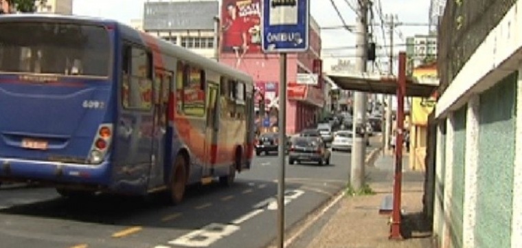 Adolescente é agredida em ponto de ônibus de Rio Preto