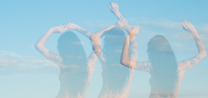 Fotógrafa registra nu artístico para quebrar tabus sobre o corpo feminino