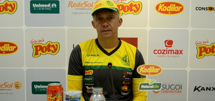 Eduardo Baptista pode poupar 'pendurados' no Mirassol