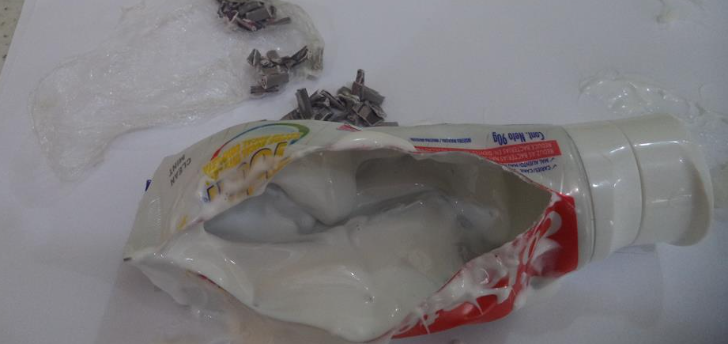 Mãe envia em "jumbo" droga sintética escondida em creme dental