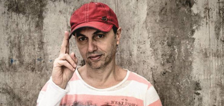 Zeca Baleiro faz show online no Fliv