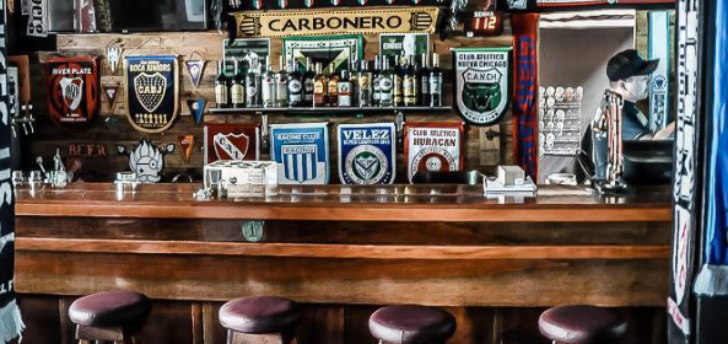 Donos de bares e restaurantes se sentem injustiçados e garantem cumprimento de regras 