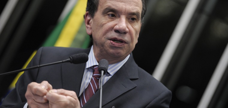 STF autoriza investigação contra Aloysio 