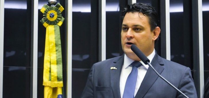 Geninho exclui termo de responsabilidade de MP da vacina 