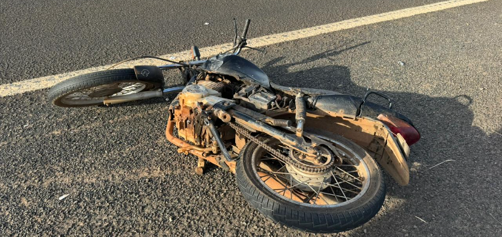 Motociclista morre após acidente com carro na Washington Luís em Cedral