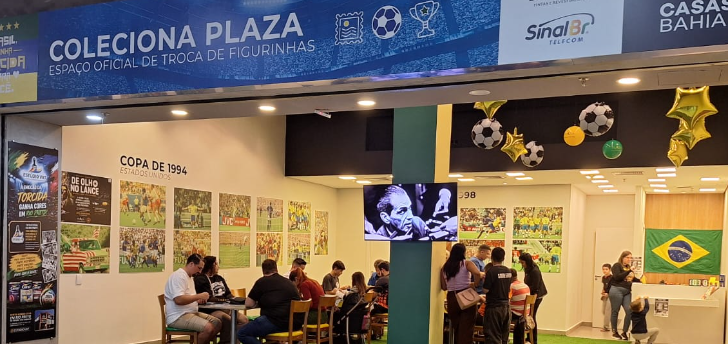 Pontos de troca de figurinhas da Copa viram febre entre colecionadores de Rio Preto
